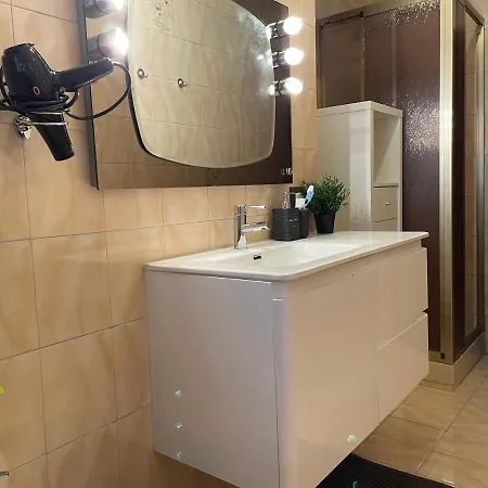 Comfortable Apartment, Near The Center Of Apartamento