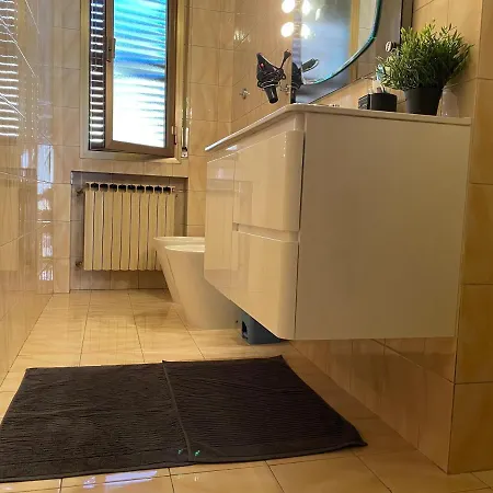Apartamento Comfortable Apartment, Near The Center Of Modena